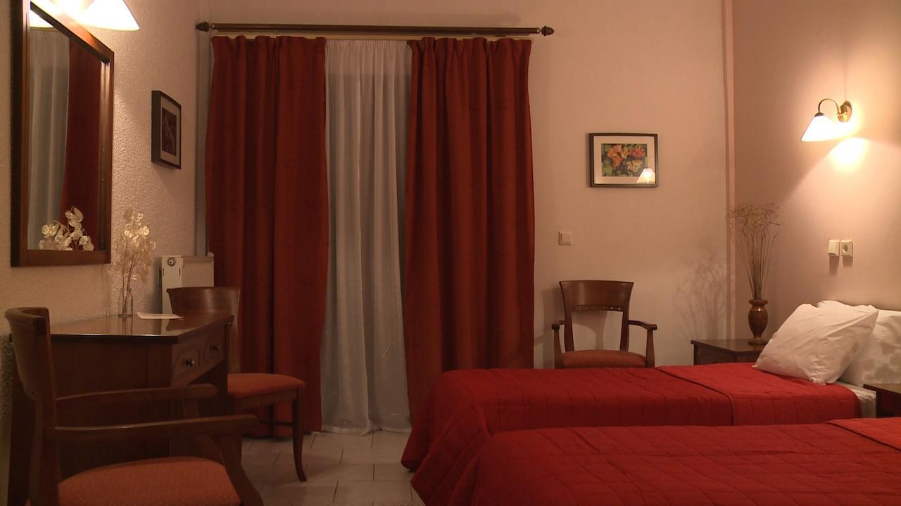 Valia Calda Hotel Perivoli  객실 사진